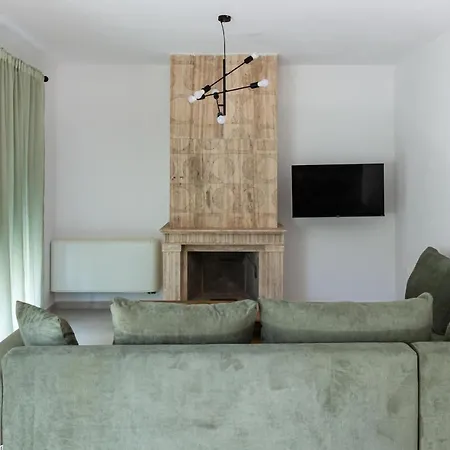 Rhodes Center Apartment *